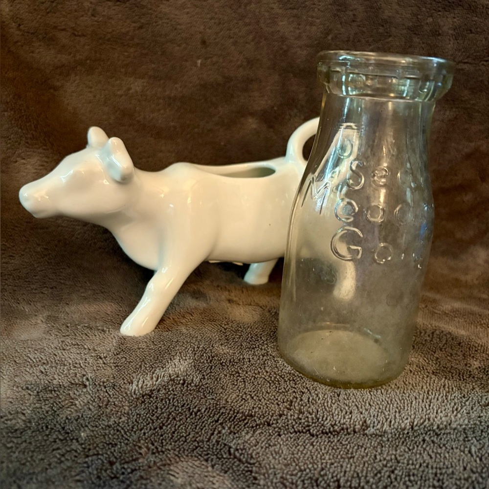 Vintage Silver Seal Meadow Gold milk bottle with white cow creamer